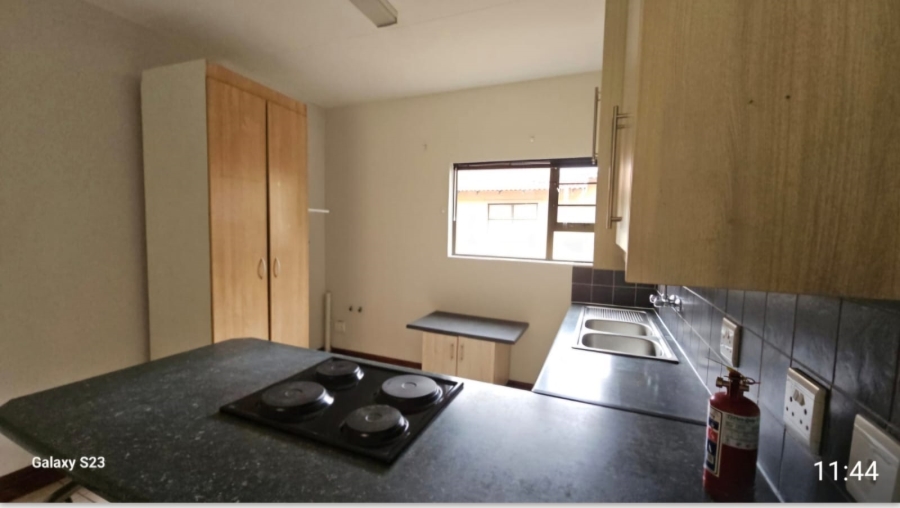 2 Bedroom Property for Sale in Pellissier Free State